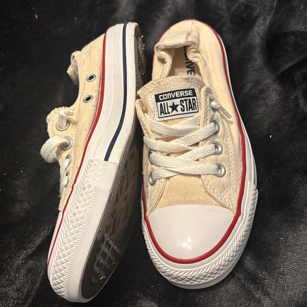 FINAL PRICE 🔥Converse Off-White Canvas Sneakers size(7)